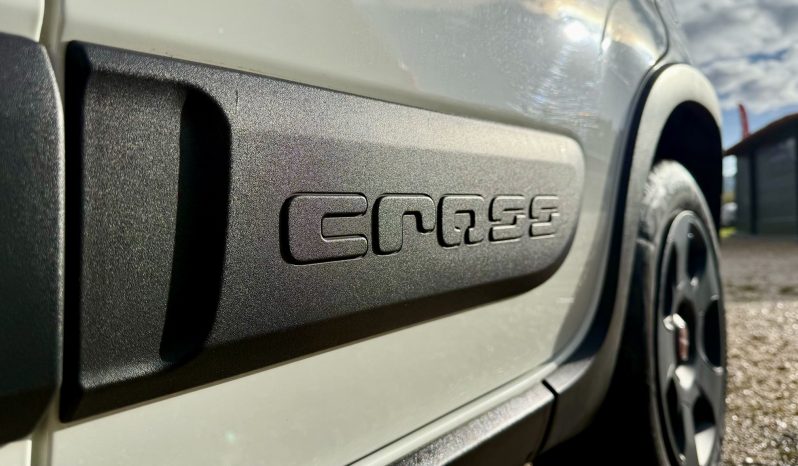 FIAT PANDA CROSS 1.2 WAZE completo