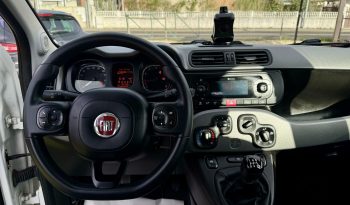 FIAT PANDA CROSS 1.2 WAZE completo