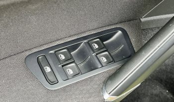 VW GOLF VII VARIANT 1.6 TDI BLUEMOTION CONFORTLINE completo