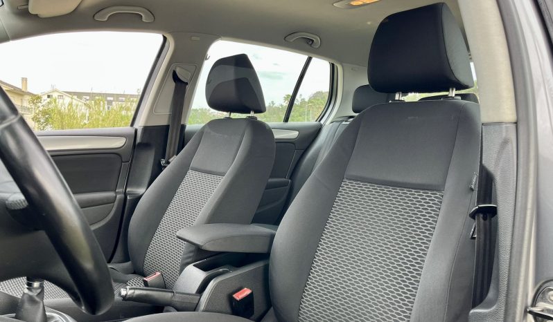 VW GOLF VI 1.6 TDI CONFORTLINE completo