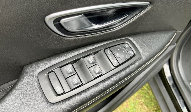 RENAULT GRAND SCENIC 1.5 HYBRID ASSIST completo