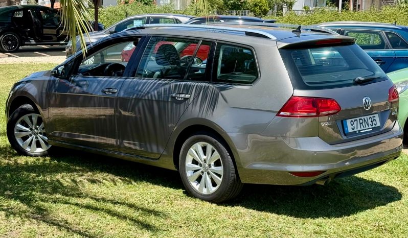 VW GOLF VII VARIANT 1.6 TDI BLUEMOTION CONFORTLINE completo