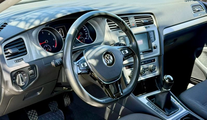 VW GOLF VII VARIANT 1.6 TDI BLUEMOTION CONFORTLINE completo