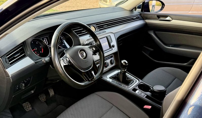 VW PASSAT VARIANT 1.6 TDI CONFORTLINE completo