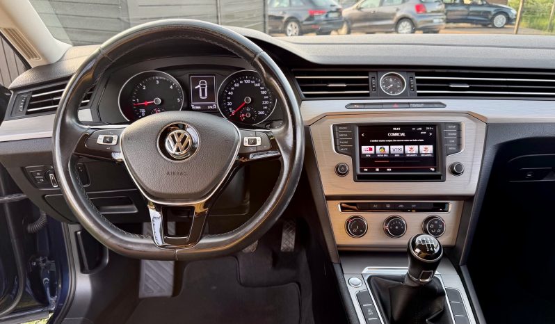 VW PASSAT VARIANT 1.6 TDI CONFORTLINE completo