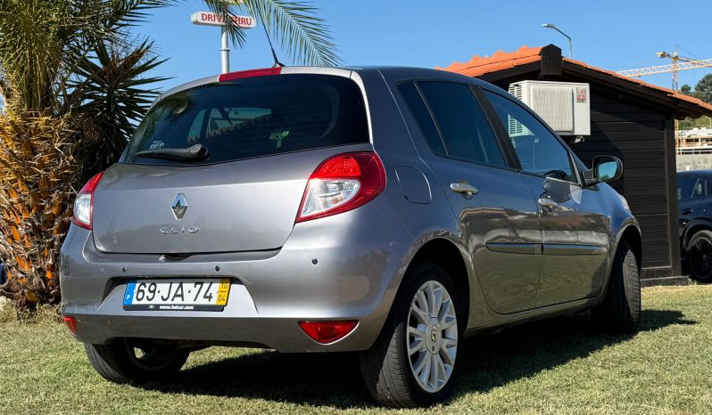 RENAULT CLIO 1.2 DYNAMIQUE completo