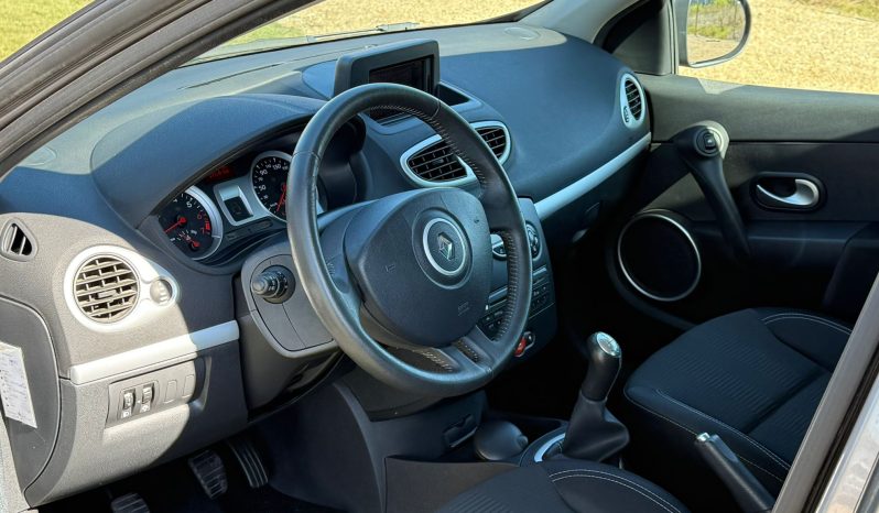 RENAULT CLIO 1.2 DYNAMIQUE completo