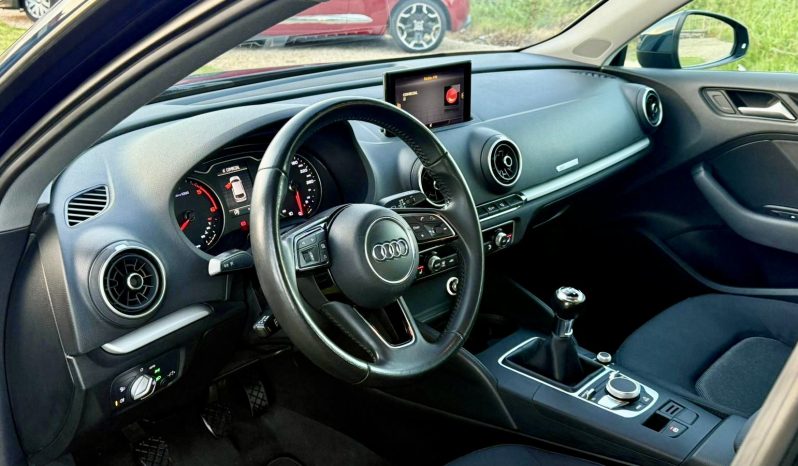 AUDI A3 SPORTBACK 1.6 TDI COMFORT completo